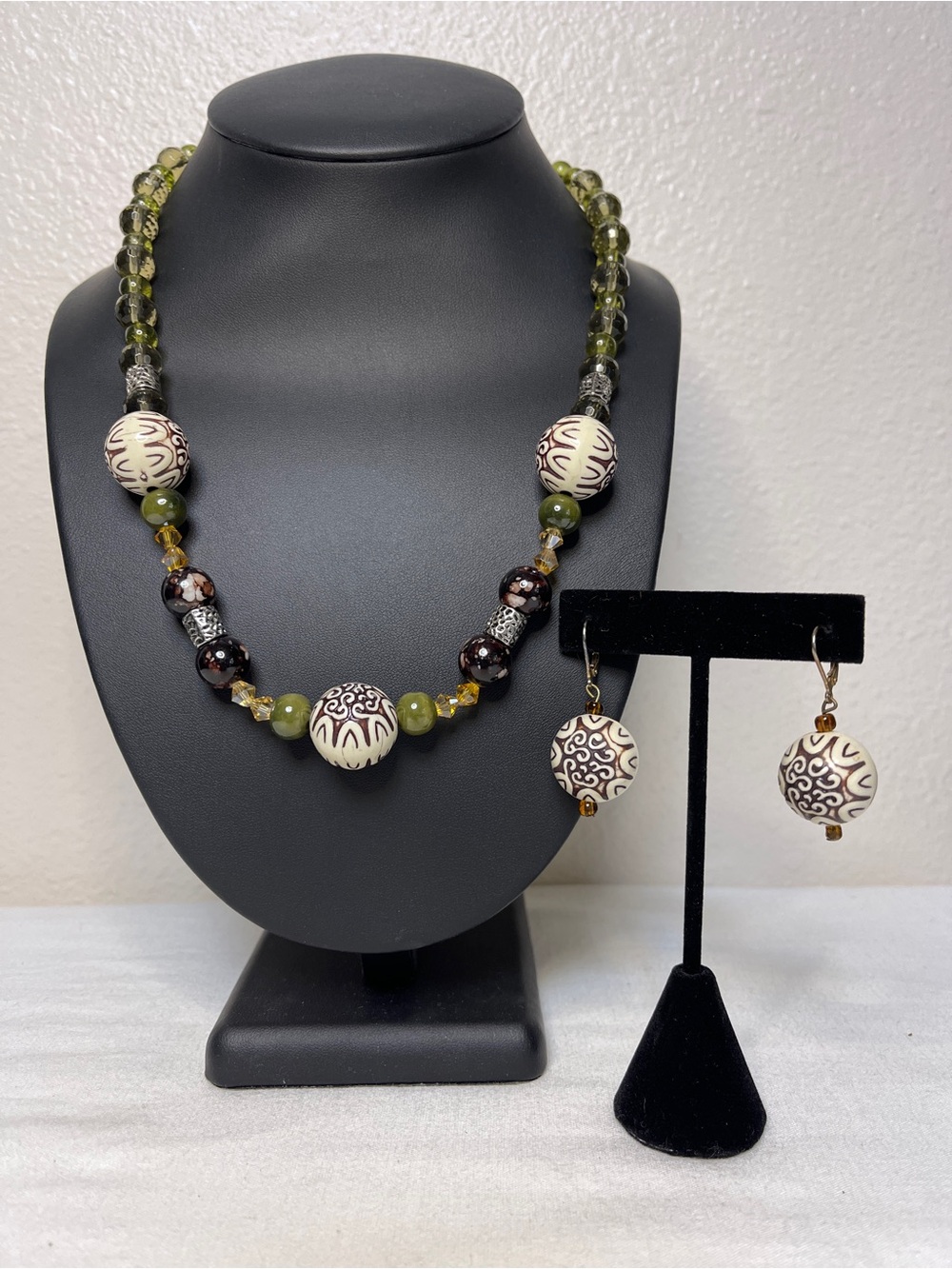 Green and Ivory Bead Necklace with Matching Earrings - Elegant Women's Jewelry